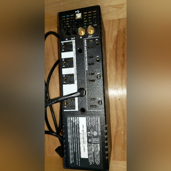 tripp-lite OMNI 1000LCD - Picture 2 of 4